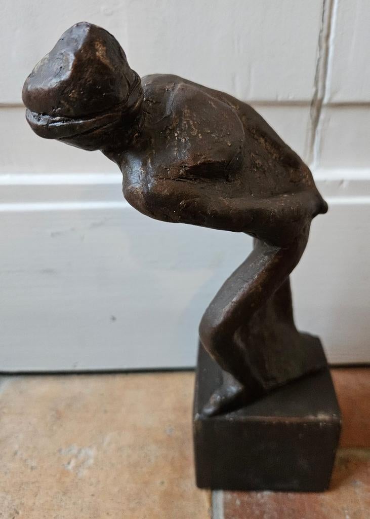 Elfsteden schaatser beeldje 1985, Ophalen