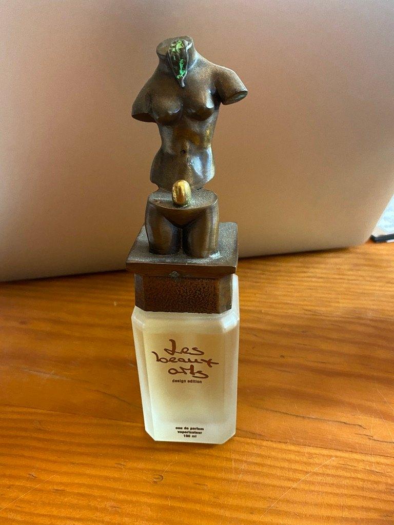 Salvador dali fles parfum fles les beaux arts salvador dali, Ophalen, Zo goed als nieuw, Parfumfles, Gevuld
