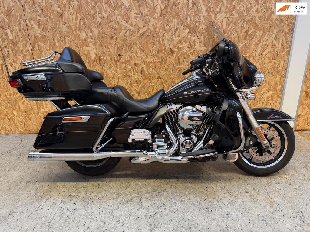 Harley Davidson 103 FLHTK Electra Glide Ultra Limited netjes