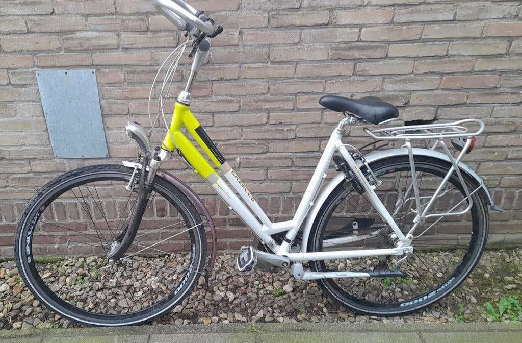 Gazelle damesfiets, Fietsen en Brommers, Fietsen | Dames | Damesfietsen, Ophalen, Zo goed als nieuw, Gazelle