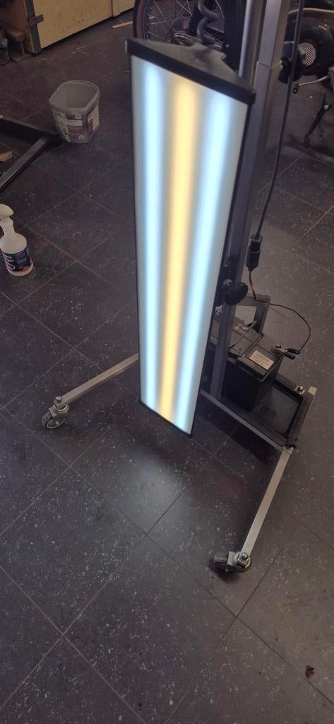 Pdr / uitdeuken zonder spuiten restyle lamp. Evt te ruil, Auto diversen, Ophalen