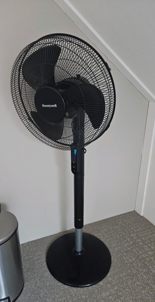 Verstelbare ventilator Honeywell QuietSet t.w.v. €80, Witgoed en Apparatuur, Ventilatoren, Ophalen, Ventilator met afstandsbediening