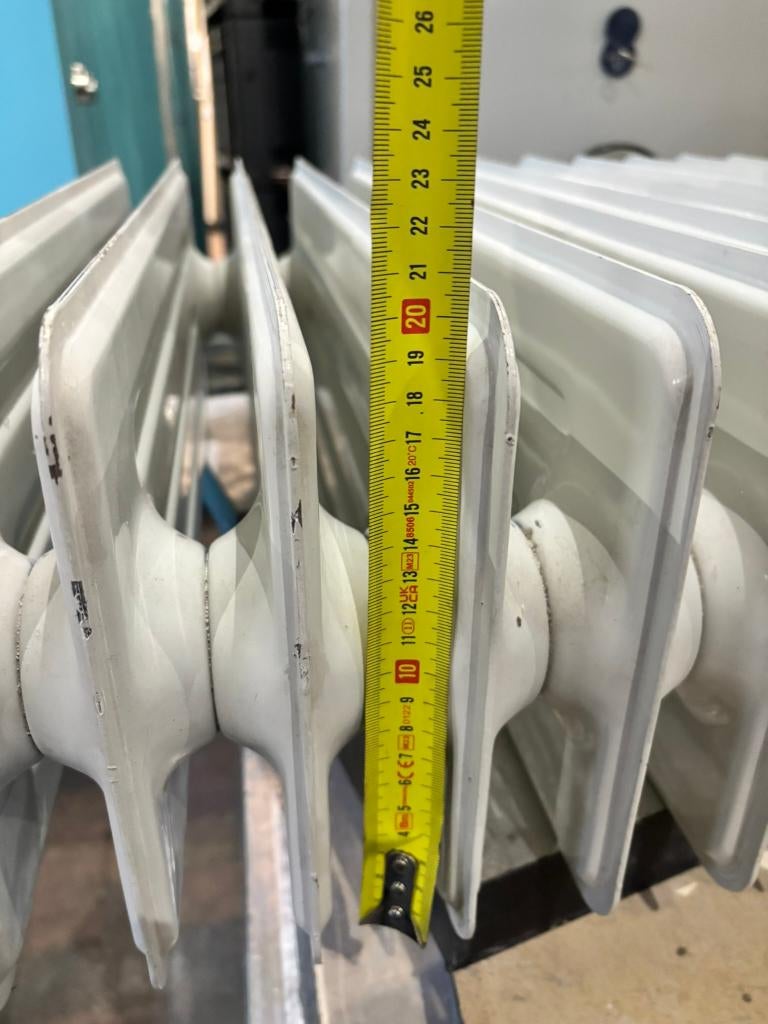 1 stuk gietijzeren kolom radiator 120x60 cm (wit), Doe-het-zelf en Verbouw, Ophalen, 30 tot 80 cm, Gebruikt, Radiator