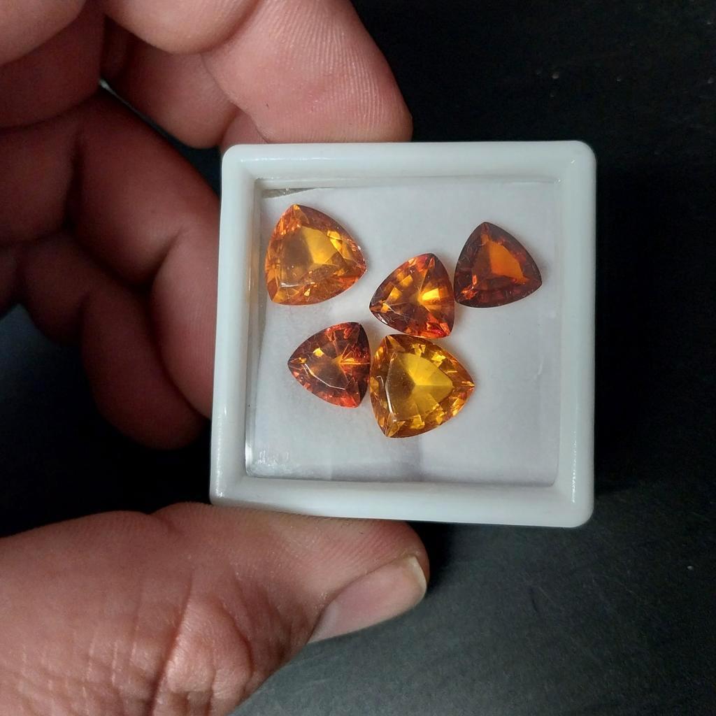 5 mooie triljant gefaceteerde barnsteen, Ophalen of Verzenden