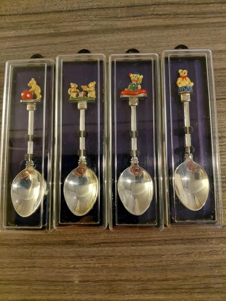 Peter rabbit & friends lepeltjes verzilverd collectors item, Ophalen of Verzenden