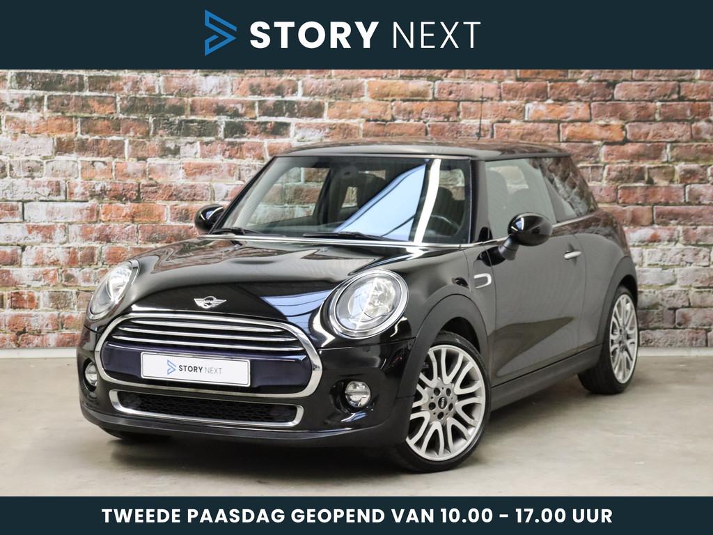 MINI Hatchback Cooper Business 3 deurs / Navigatie / Aircond, Voorwielaandrijving, Gebruikt, 4 stoelen, Origineel Nederlands