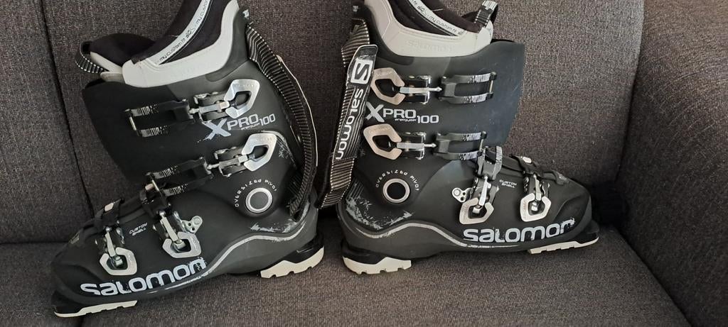 Solomon skischoenen 29, Ophalen