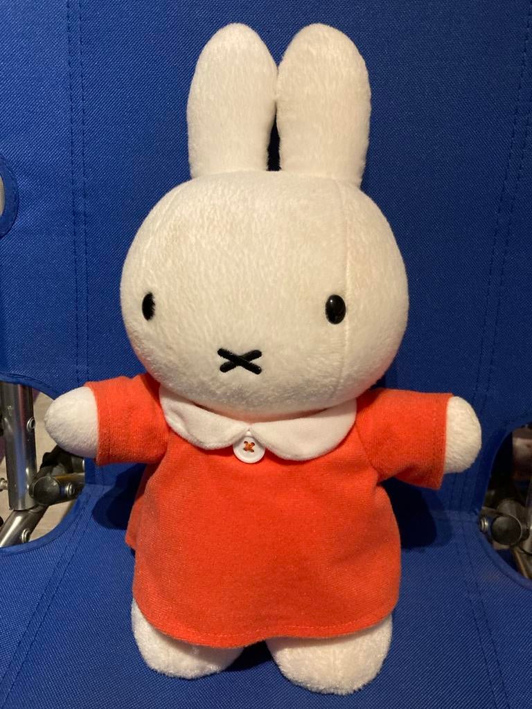 Nijntje knuffel met oranje jurkje - Vlek aanwezig, Ophalen, Gebruikt, Konijn