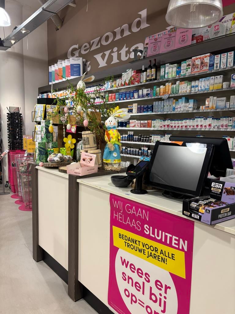 Complete interieur drogisterij te koop, Ophalen