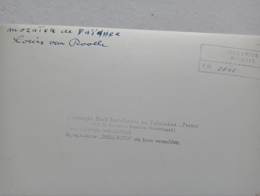 Louis de Roode Mozaïek Shell Pernis foto jaren 60-70, Ophalen of Verzenden