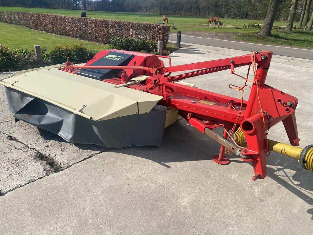 PZ 210 maaier met kneuzer!, KUHN-Geldr, Overige, Nuenenseweg 165
5667 KP  Geldrop, Info.nl@kuhn.com