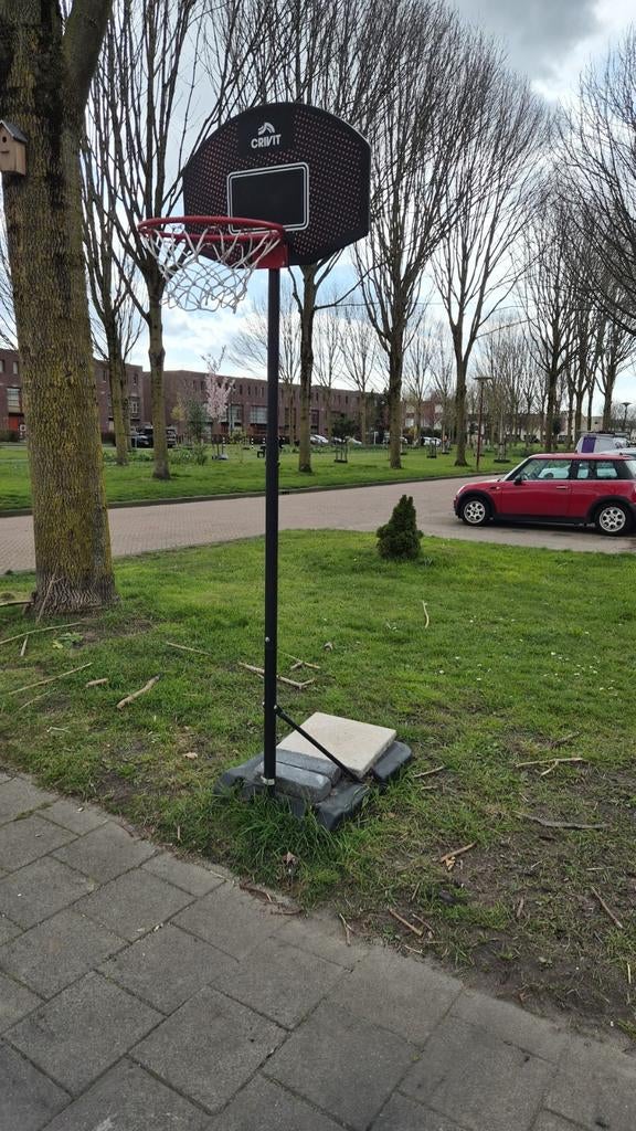 Verrijdbare basketbalring met bord en paal, Sport en Fitness, Basketbal, Ophalen, Gebruikt, Ring, Bord of Paal