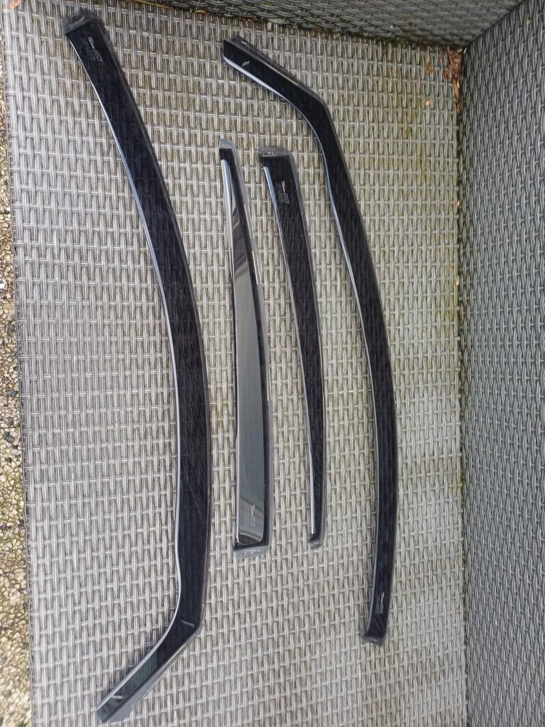 Zijwindschermen Team Heko komen van  opel insignia 2009, Ophalen