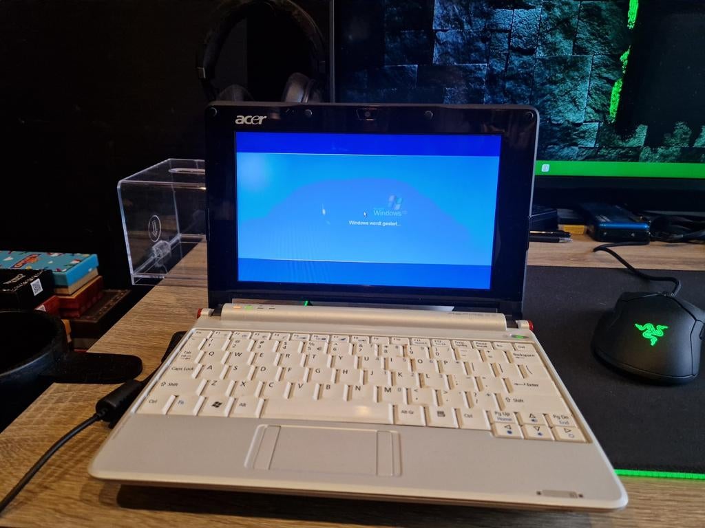 Acer Aspire one ZG5, Ophalen, Qwerty, 32 GB of minder, Acer