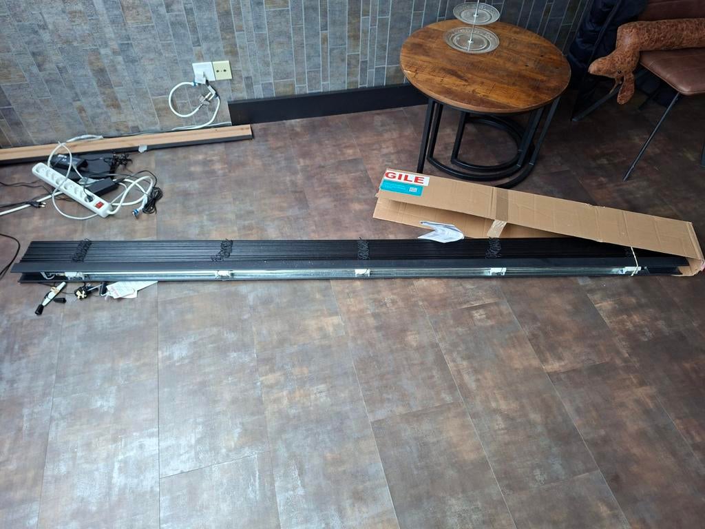 Jaloezie nieuw lengte 238,5 cm, Ophalen