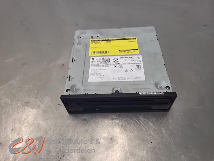 Regelunit Multi Media van een Volkswagen Crafter, Auto-onderdelen, Gebruikt, -, Volkswagen, -