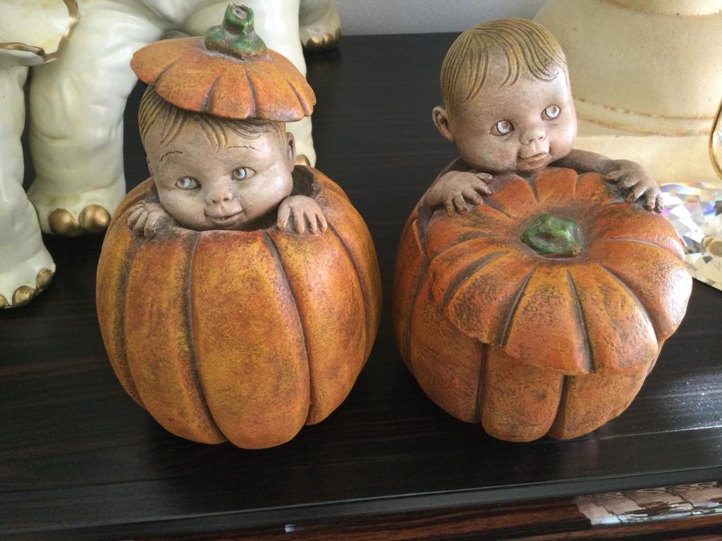 Stenen poppetjes in pompoen, Ophalen of Verzenden