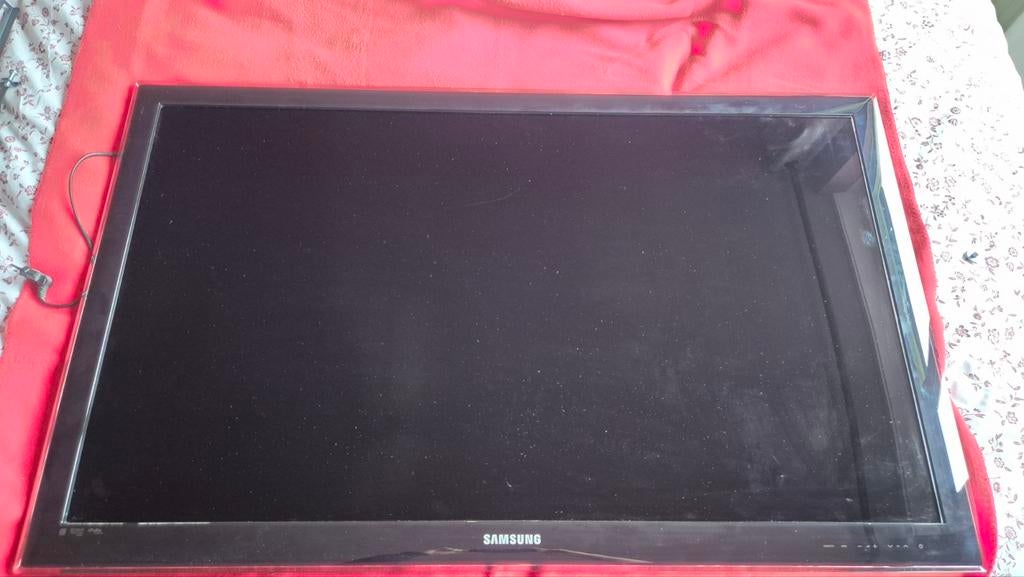 Samsung 46 inch Full HD LED tv, Ophalen, Gebruikt, Overige instrumenten