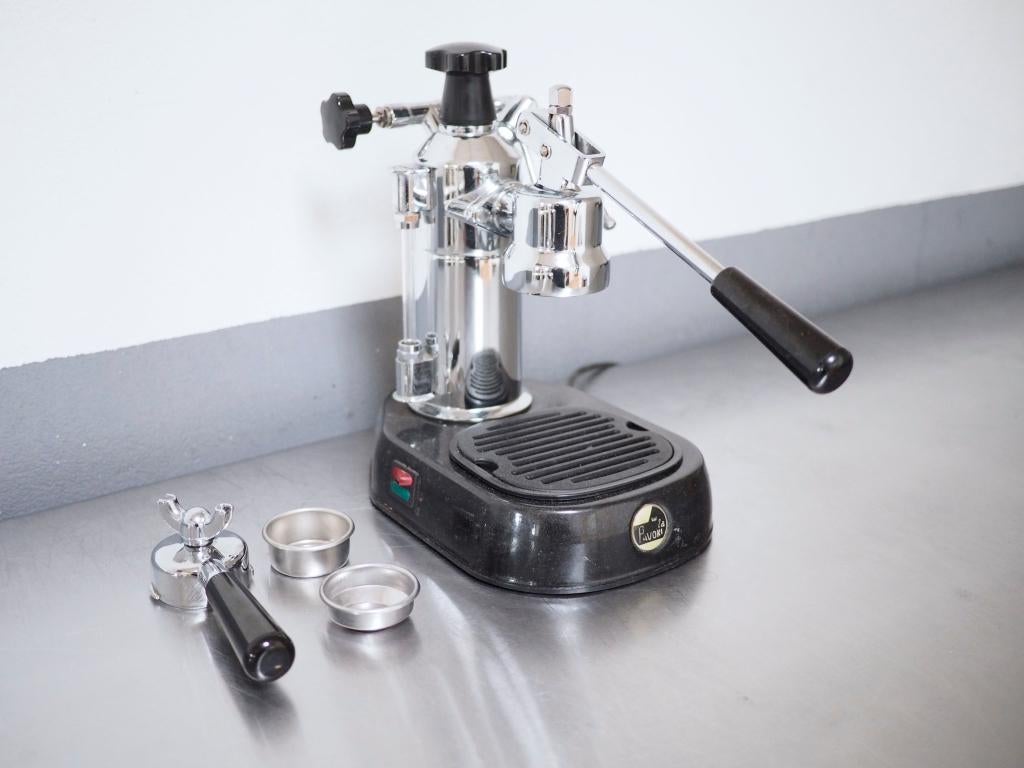 La Pavoni Europiccola EN espressomachine geheel gereviseerd, 10 kopjes of meer, Ophalen of Verzenden, Via Enrico Fermi, snc 24040 Suisio (BG), Italië