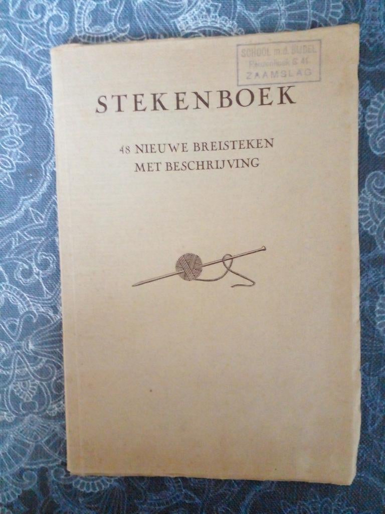 Stekenboek - 48 Nieuwe Breisteken met Beschrijving, Boeken, Ophalen of Verzenden, Gelezen, Onbekend