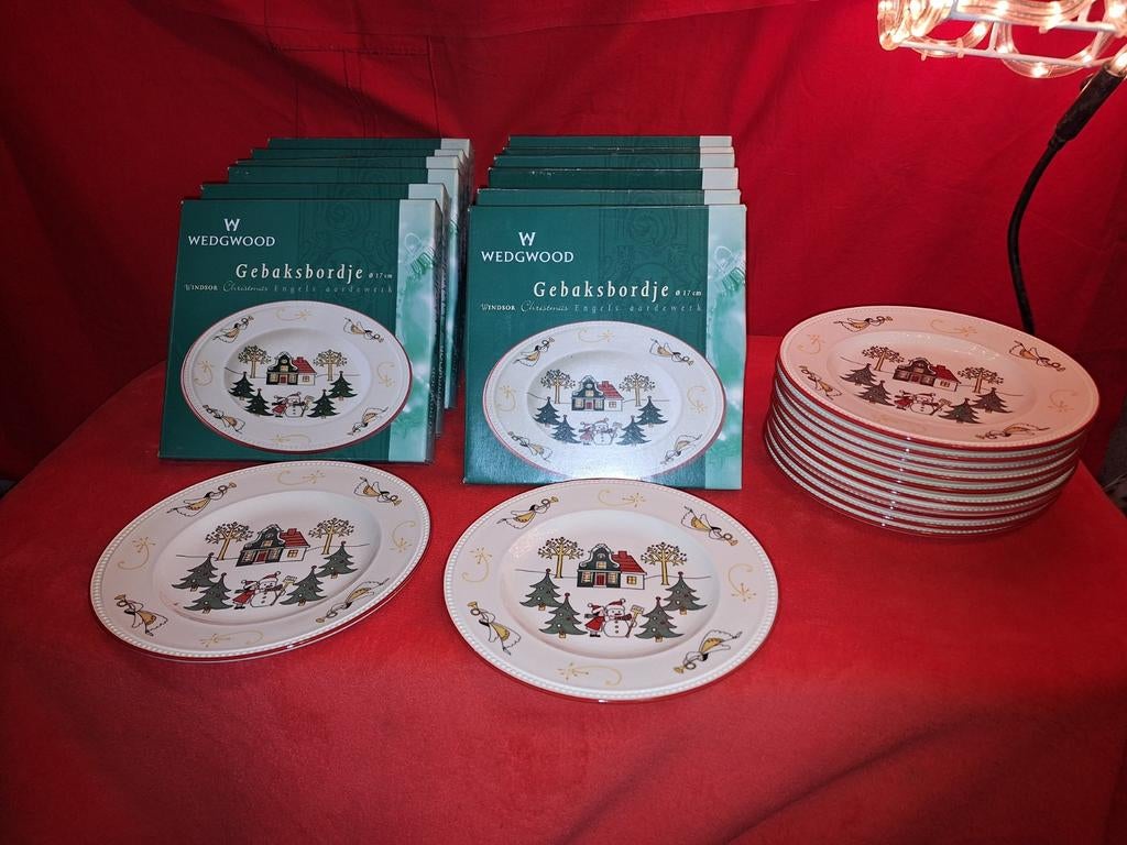 Wedgwood Windsor Christmas Gebaks Bord Kerst Zwart Diamantje, Ophalen of Verzenden, Nieuw, Wedgwood, Bord(en)