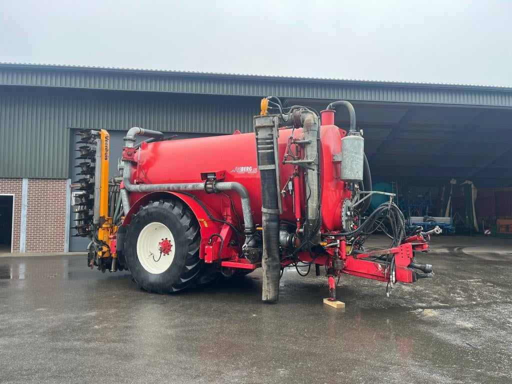 Veenhuis mesttank 14000 liter met zuigarm en turbovuller, Zakelijke goederen, Ophalen of Verzenden, Glastuinbouw, Gewasbescherming en Bemesting