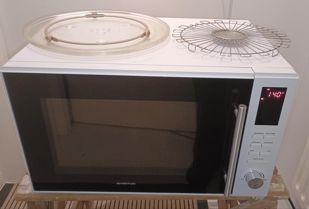 Inventum MN304C vrijstaande combimagnetron met heteluchtoven, Combimagnetron, Gebruikt, Verzenden, .