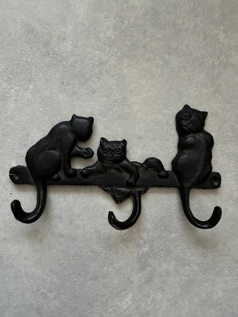 Leuke wandkapstok van gietijzer met katten, Wandkapstok, Gebruikt, Ophalen of Verzenden, Minder dan 100 cm