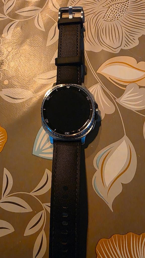 Samsung galaxy watch 8 classic LTE, Ophalen of Verzenden, Zo goed als nieuw, Zwart, Android
