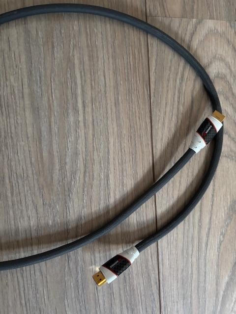 Monster HDMI kabel ! 1 meter, Ophalen of Verzenden, Zo goed als nieuw, Minder dan 2 meter, HDMI-kabel
