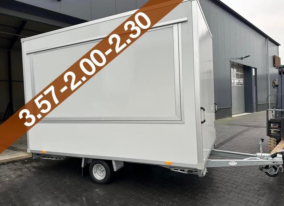 Uit voorraad te koop lege verkoop wagens Dutch trailer, Hobby en Vrije tijd, Feestartikelen | Verhuur, Ophalen, Carnaval