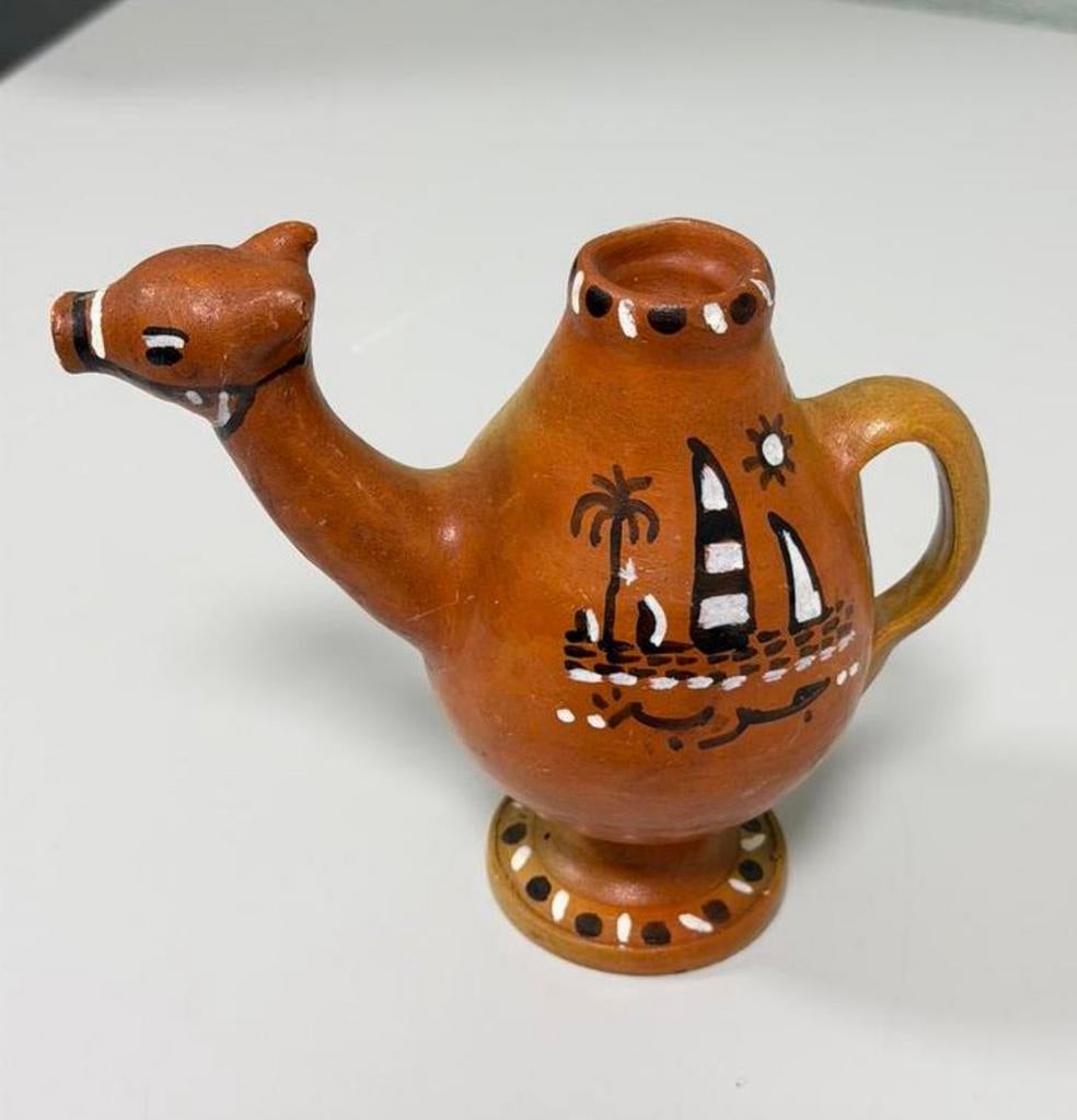 vintage magische kameel uit Djerba Tunesië keramiek theekan, Ophalen of Verzenden