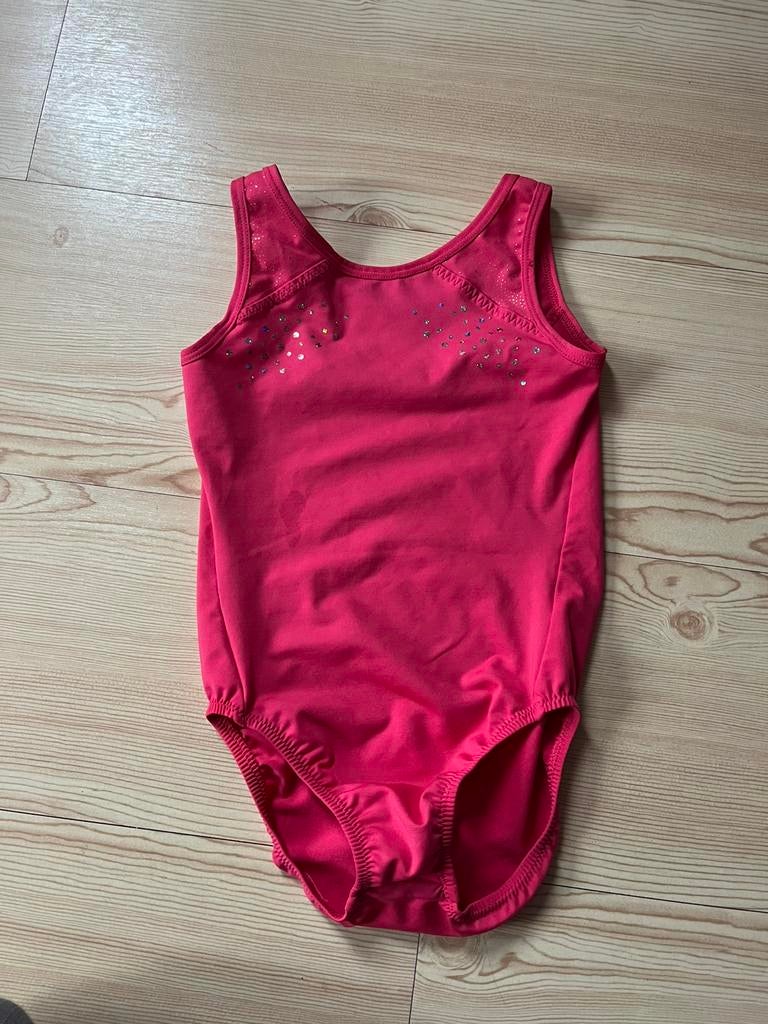 Turnpakje roze maat 113-122 (5 - 6 jaar), Sport en Fitness, Turnen, Kleiner dan kindermaat 122, Ophalen, Zo goed als nieuw, Turnpak(je)