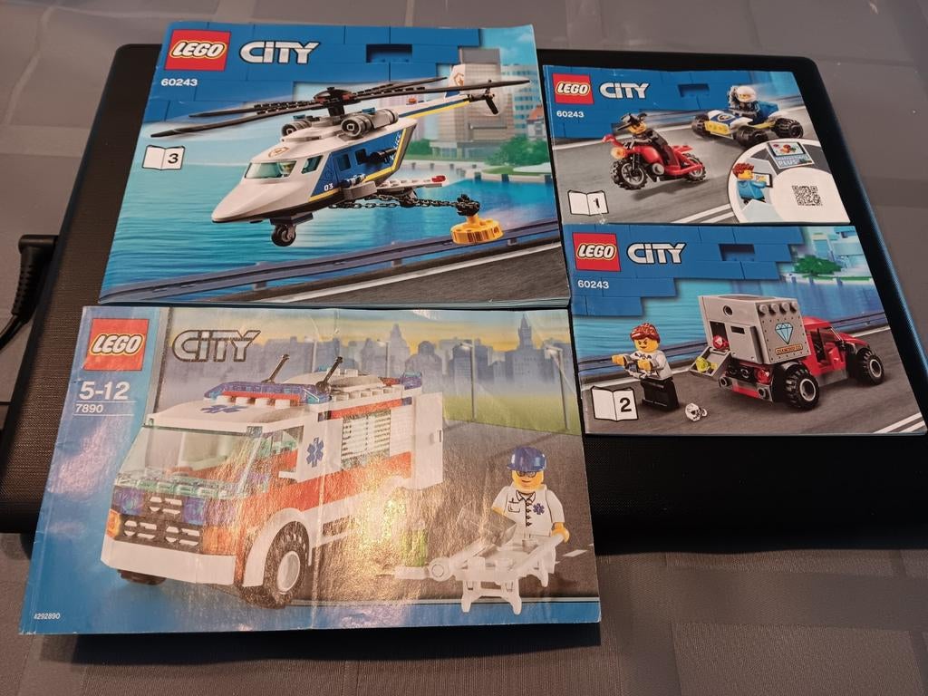Lego City Sets - 60243 & 7890, Ophalen of Verzenden, Gebruikt, Losse stenen, Lego