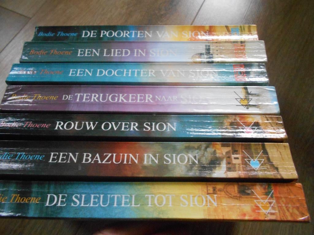 Bodie Thoene Deel 1 t/m 7, Ophalen of Verzenden, Zo goed als nieuw