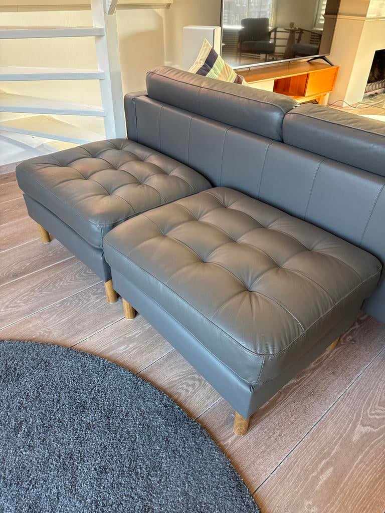 1x Landskrona poef leer / grijs-groen, Ophalen, Leer, 75 tot 100 cm, Zo goed als nieuw