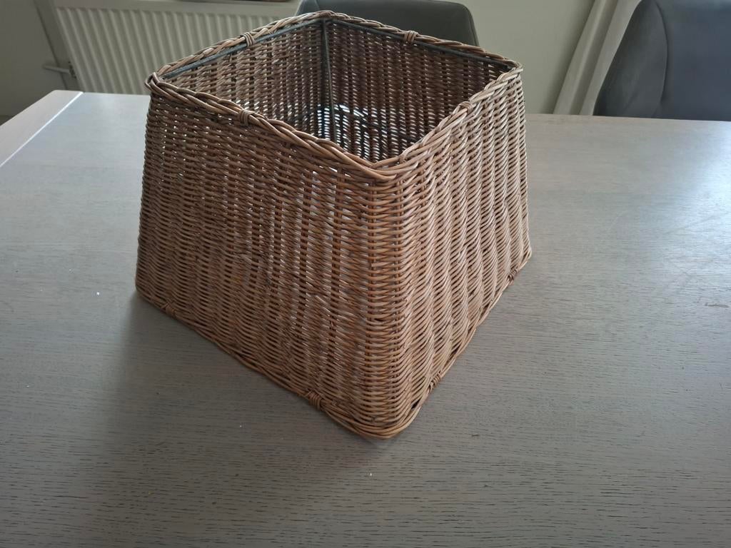 Rotan lampenkap vierkant, Huis en Inrichting, Lampen | Lampenkappen, Vierkant, Ophalen of Verzenden, Zo goed als nieuw, Rotan