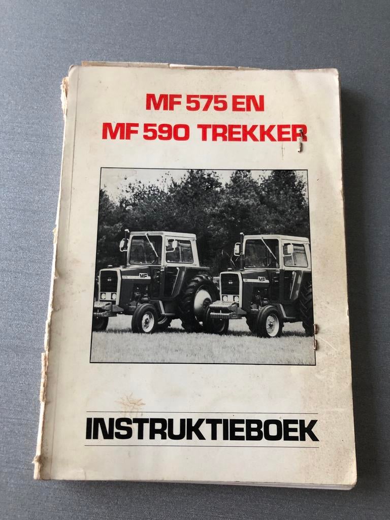 MF 575 EN MF 590 Trekker Instructieboek, Ophalen of Verzenden, Gelezen, Autotechniek