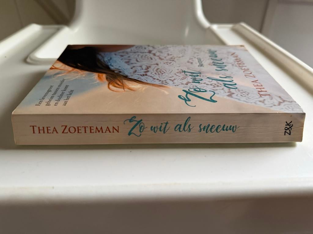 Zo wit als sneeuw - Thea Zoeteman, Boeken, Romans, Verzenden, Zo goed als nieuw