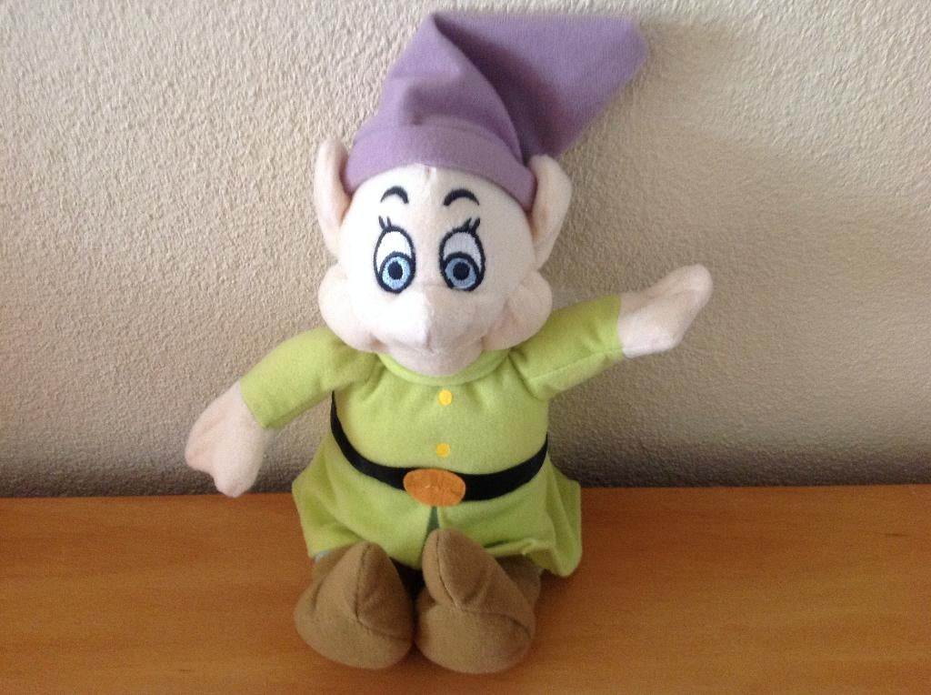 Disney knuffel - sneeuwwitje - knuffel van dopey, Ophalen, Sneeuwwitje of Doornroosje, Zo goed als nieuw, Knuffel