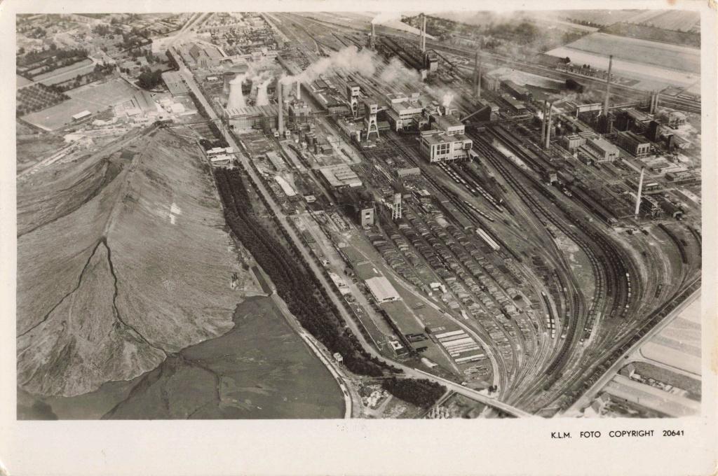 Lutterade Staatsmijn Maurits KLM Luchtfoto B3184, Ophalen, 1940 tot 1960, Gelopen, Limburg