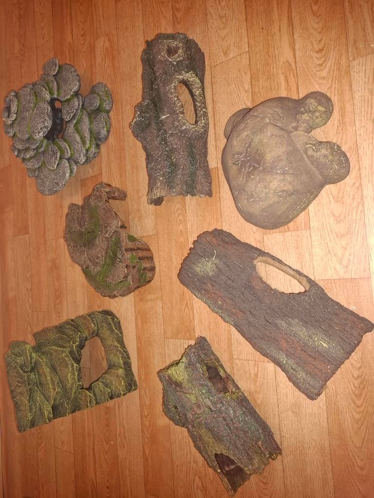 7 schuil huisjes reptielen, Ophalen, Zo goed als nieuw