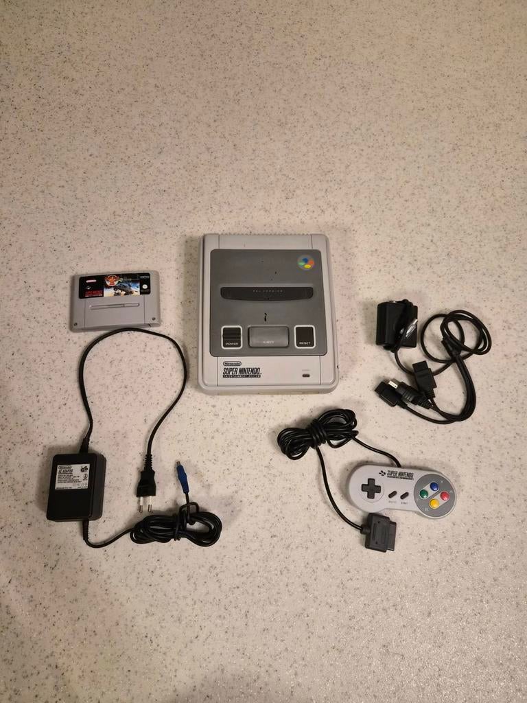 Super Nintendo SNES Console met Controller en Game, Ophalen of Verzenden, Gebruikt, Met 1 controller, Met games