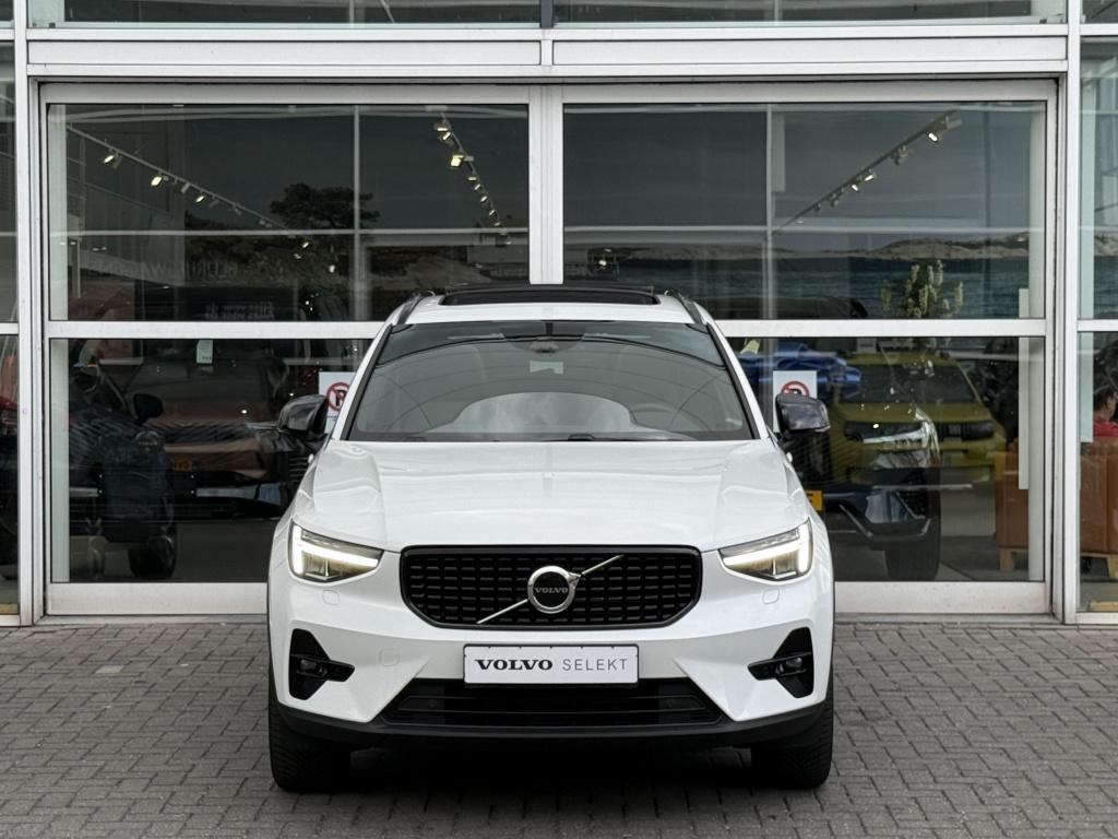Volvo XC40 T5 262PK Recharge Ultimate Dark | Adap.Cruise| Pa, Stof, 1811 kg, Met garantie (alle), Wit