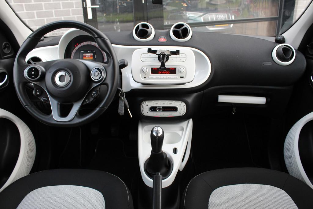 Smart Forfour 1.0 Passion / Led / Clima / Cruise / N.A.P., Gebruikt, Met garantie (alle), 4 stoelen, Origineel Nederlands