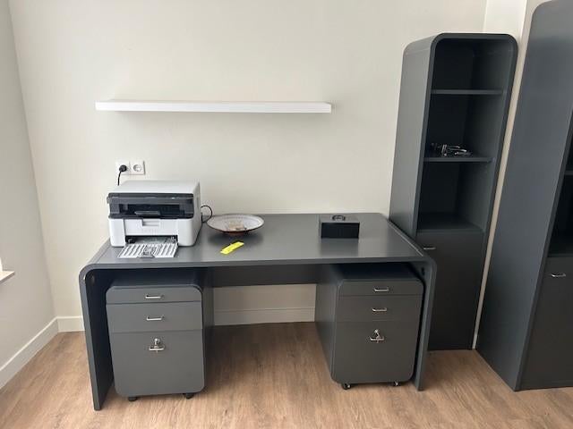 bureau, Ophalen, Gebruikt, Hout, Grijs