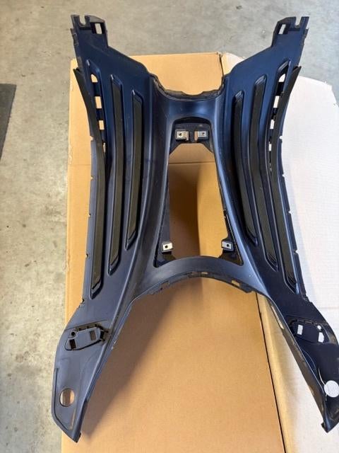 Vespa Sprint / Primavera donker blauw treeplank 288A, Ophalen