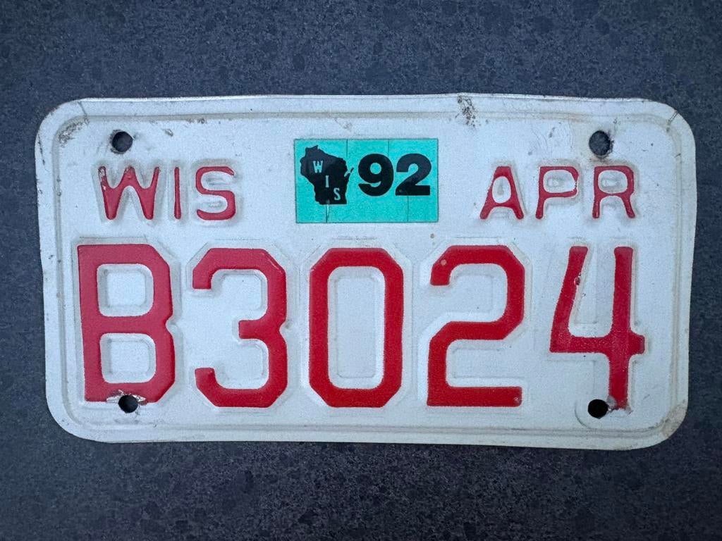 Nummerbord Wisconsin USA 1992 motor, Verzamelen, Automerken, Motoren en Formule 1, Ophalen of Verzenden, Gebruikt, Auto's