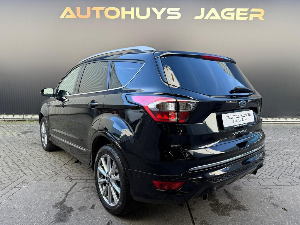 Ford Kuga 1.5 EcoBoost Vignale Pano Leder Camera Carplay, Automaat, Zwart, 4 cilinders, 1850 kg