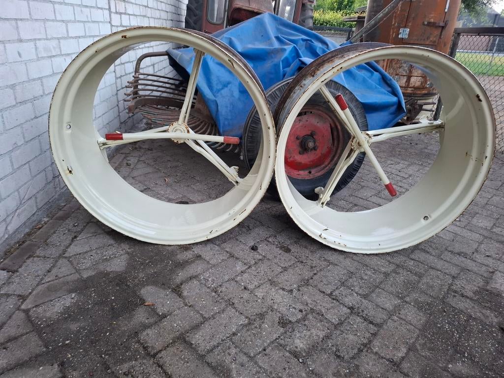 Diversen velgen 18x38 18x34 14x34 11x36 dubbellucht, Zakelijke goederen, Agrarisch | Onderdelen | Banden, Velgen en Assen, Ophalen of Verzenden
